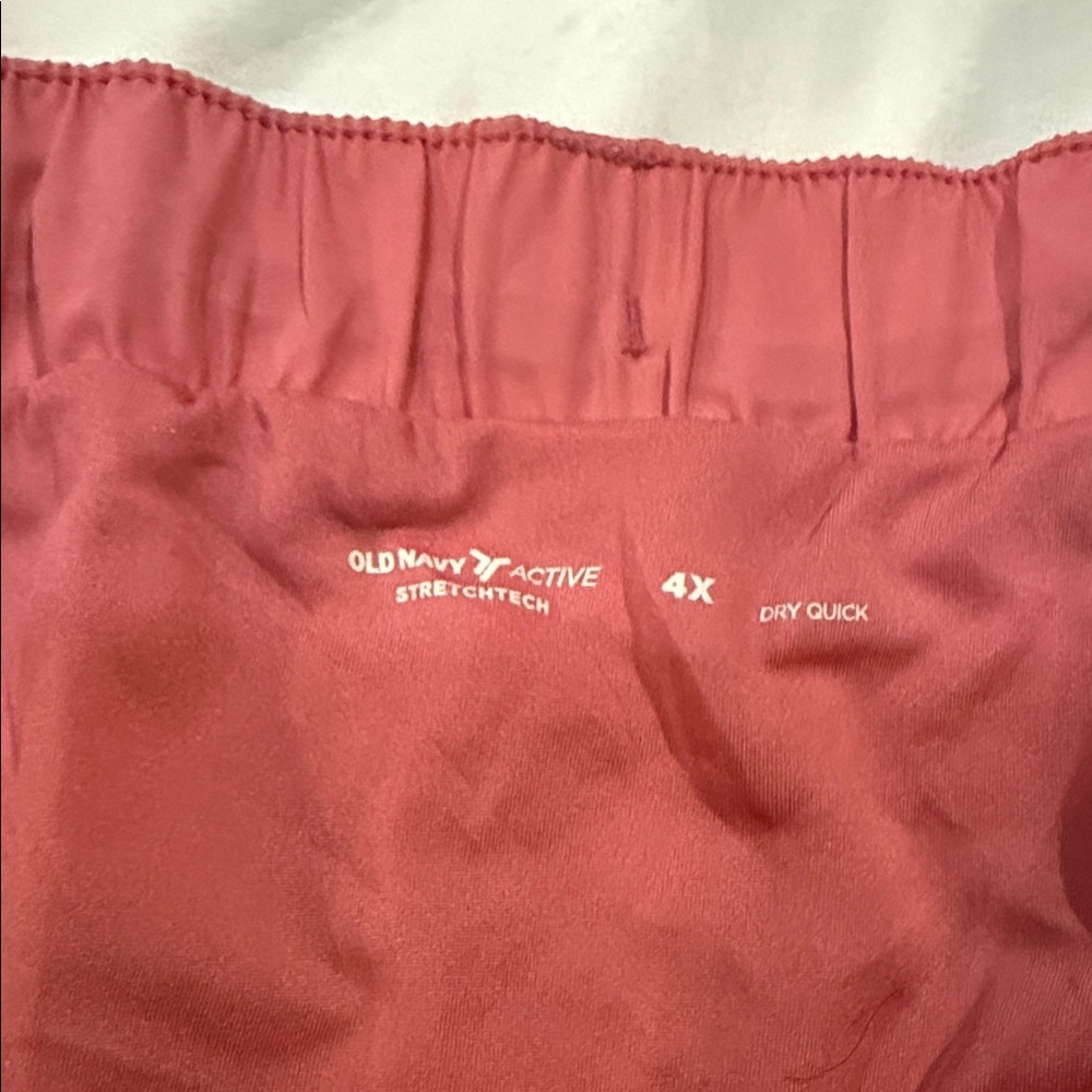 Old Navy Casual Shorts 4X - Picture 2 of 11